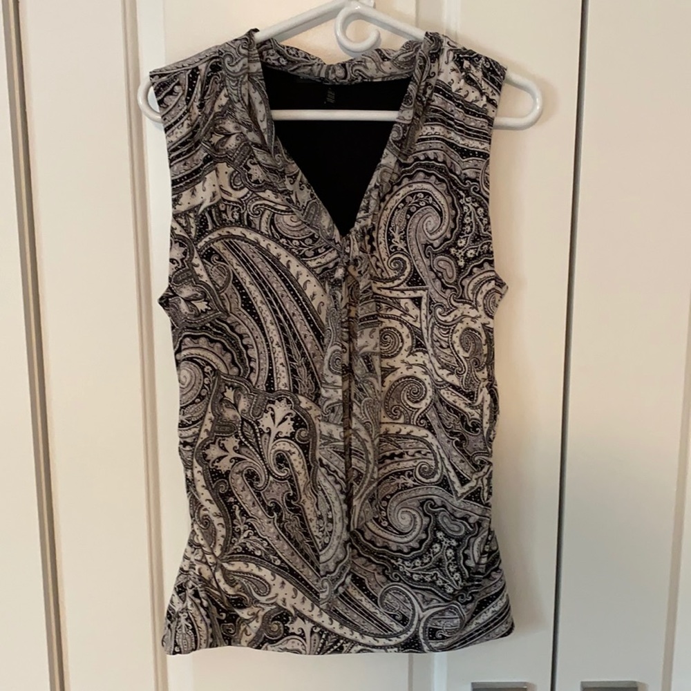White House Black Market Paisley Top - Large